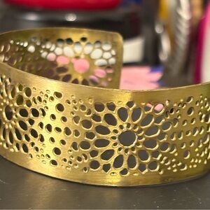Chic Gold Floral Cutout Bracelet